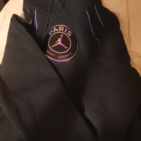 Jordan sweater - Picture 1 of 4